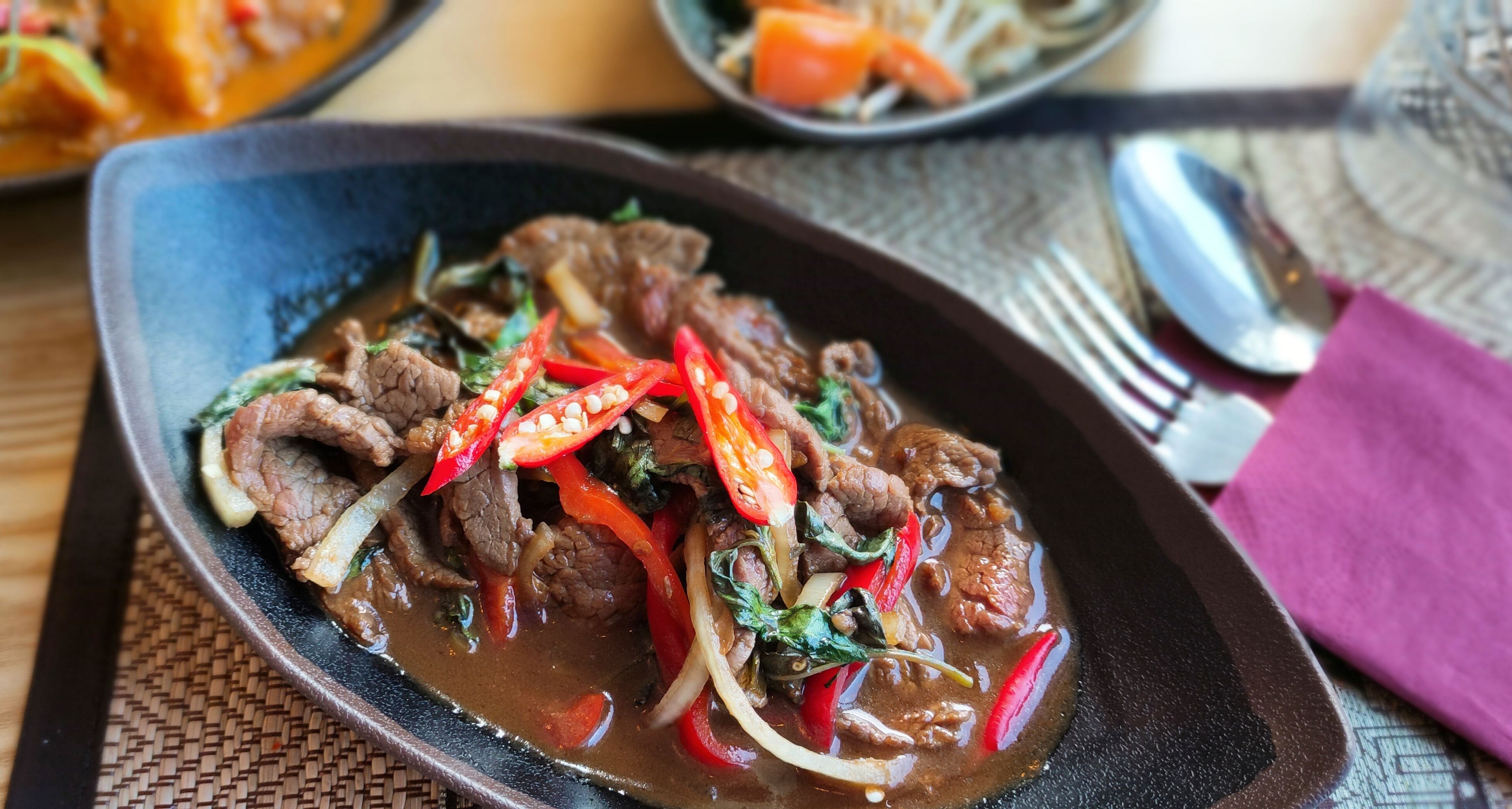 ผัดกะเพรา Phad Kaprao